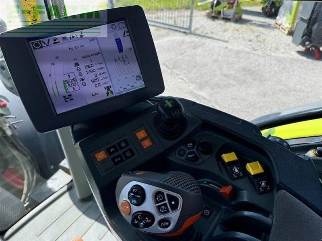 Tractor CLAAS arion 620 cebis cmatic CMATIC CEBIS