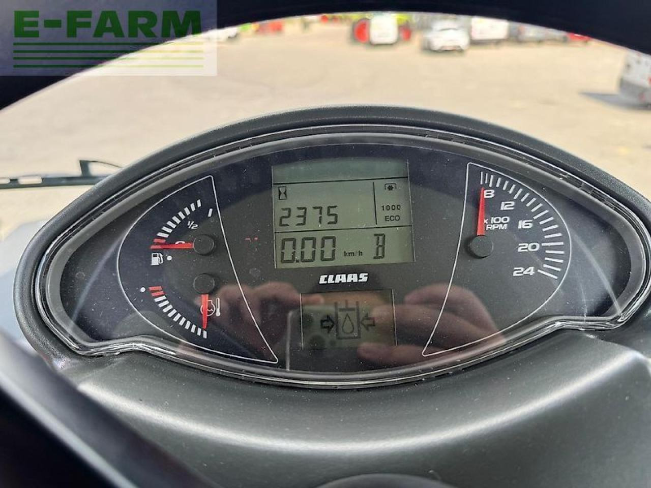 Tractor CLAAS arion 620 cebis hexa-shift