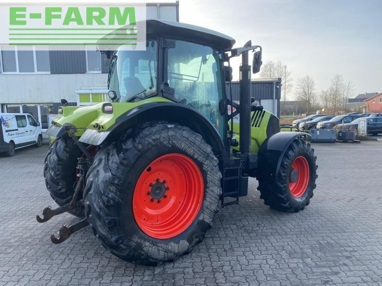 Tractor CLAAS arion 620 cmatic