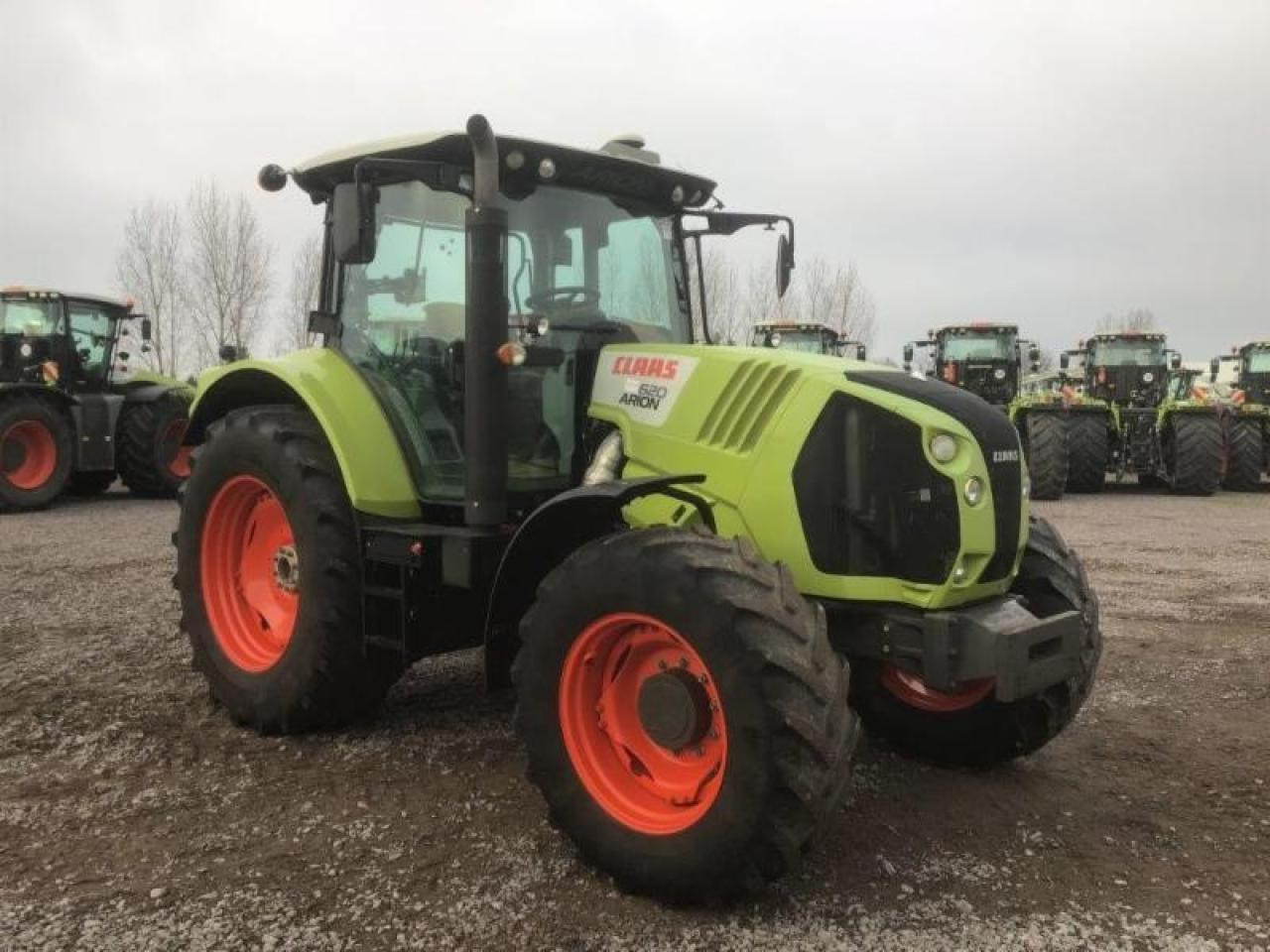 Tractor CLAAS arion 620 t3b