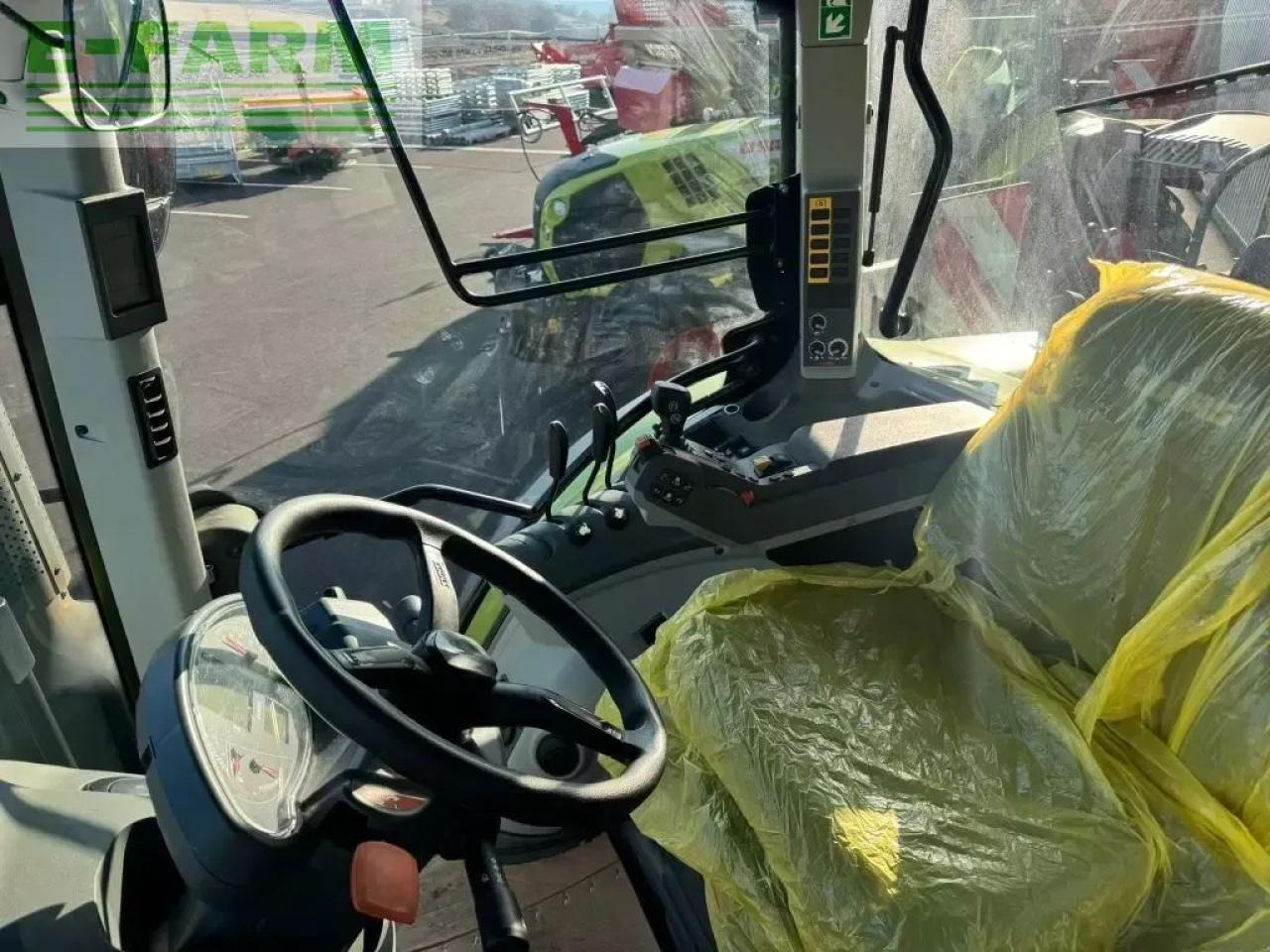 Tractor CLAAS arion 630