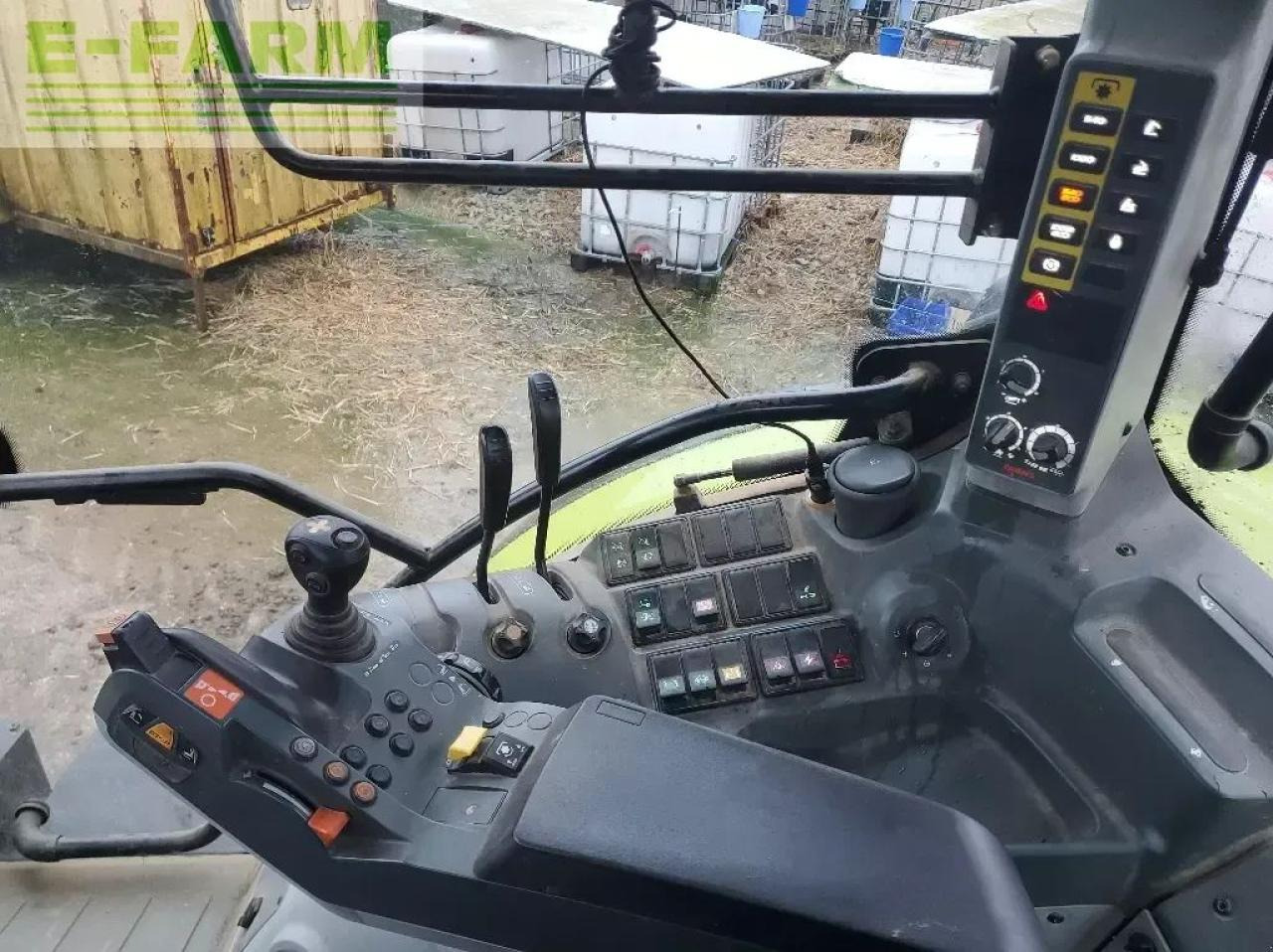 Tractor CLAAS arion 630