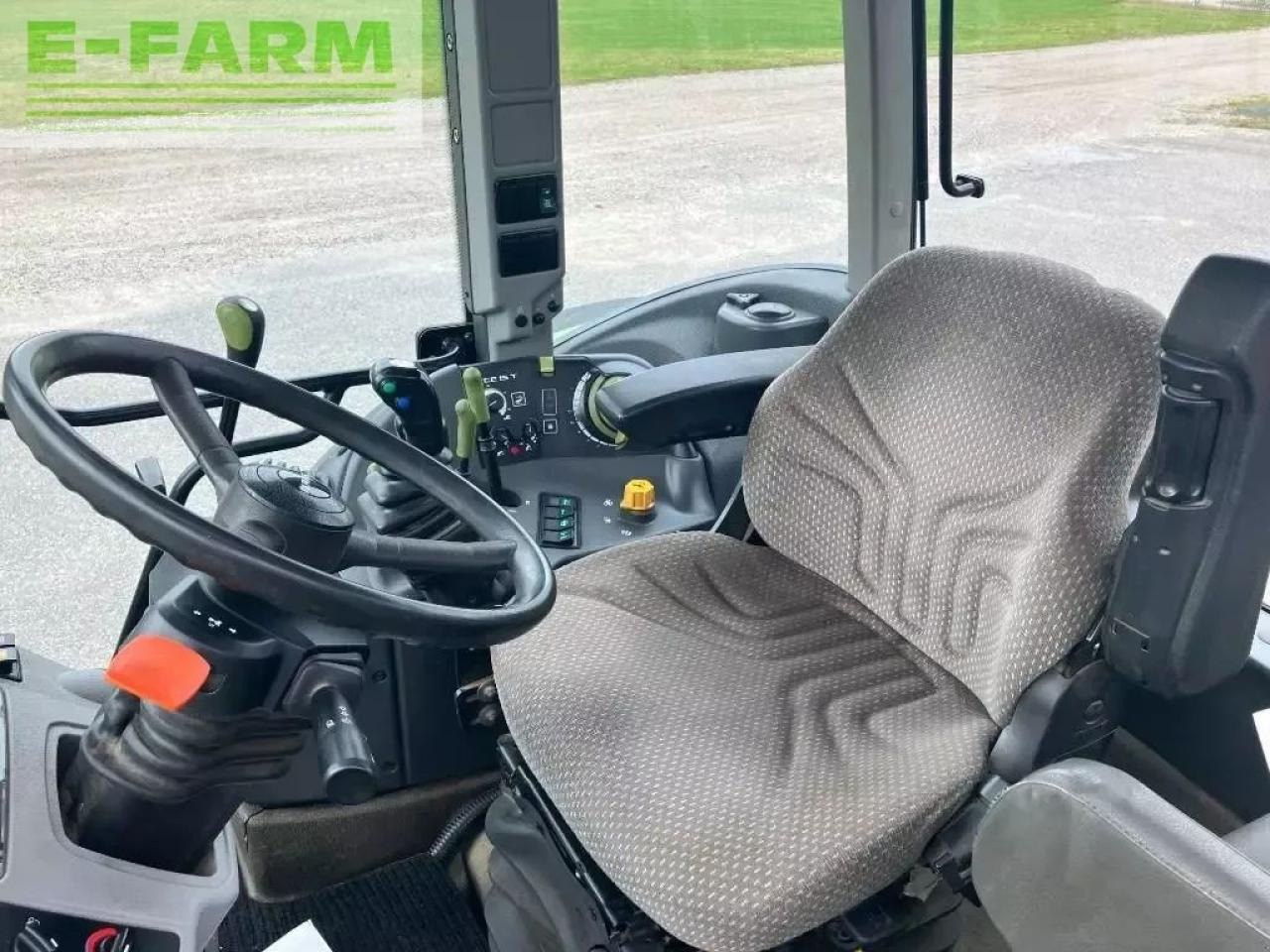 Tractor CLAAS arion 630 c C