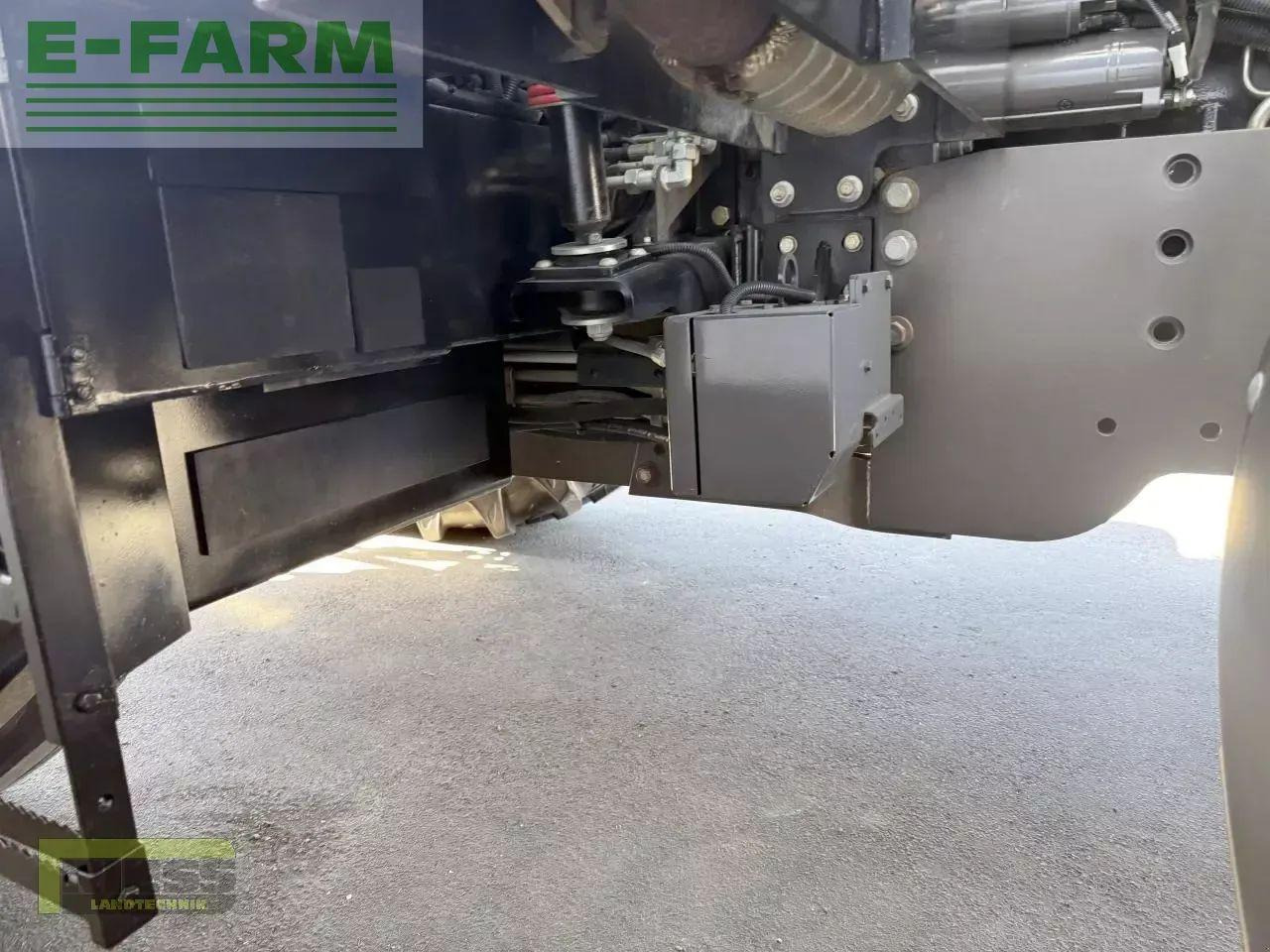 Tractor CLAAS arion 630 cis 3b a36 CIS