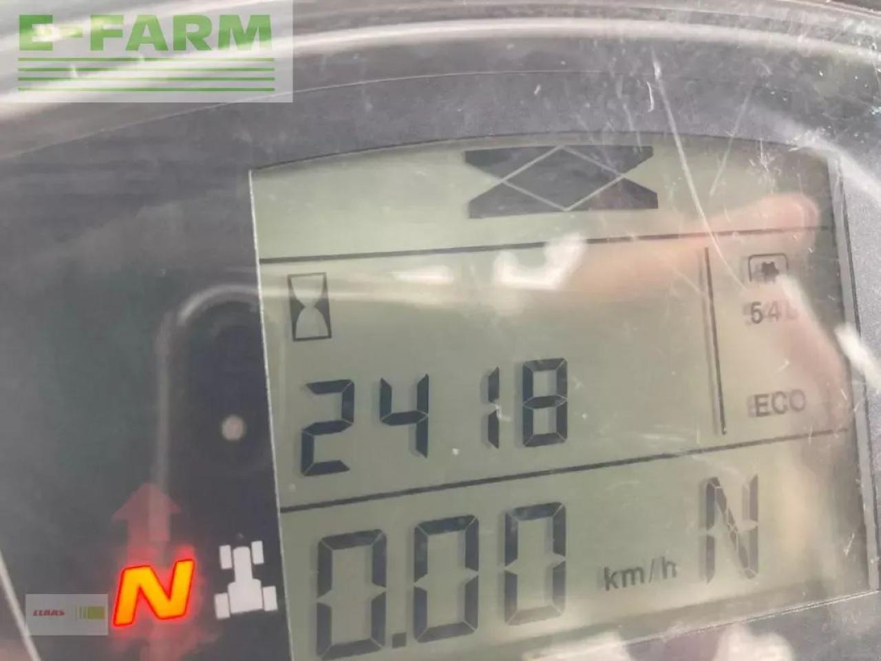 Tractor CLAAS arion 630 cmatic CMATIC