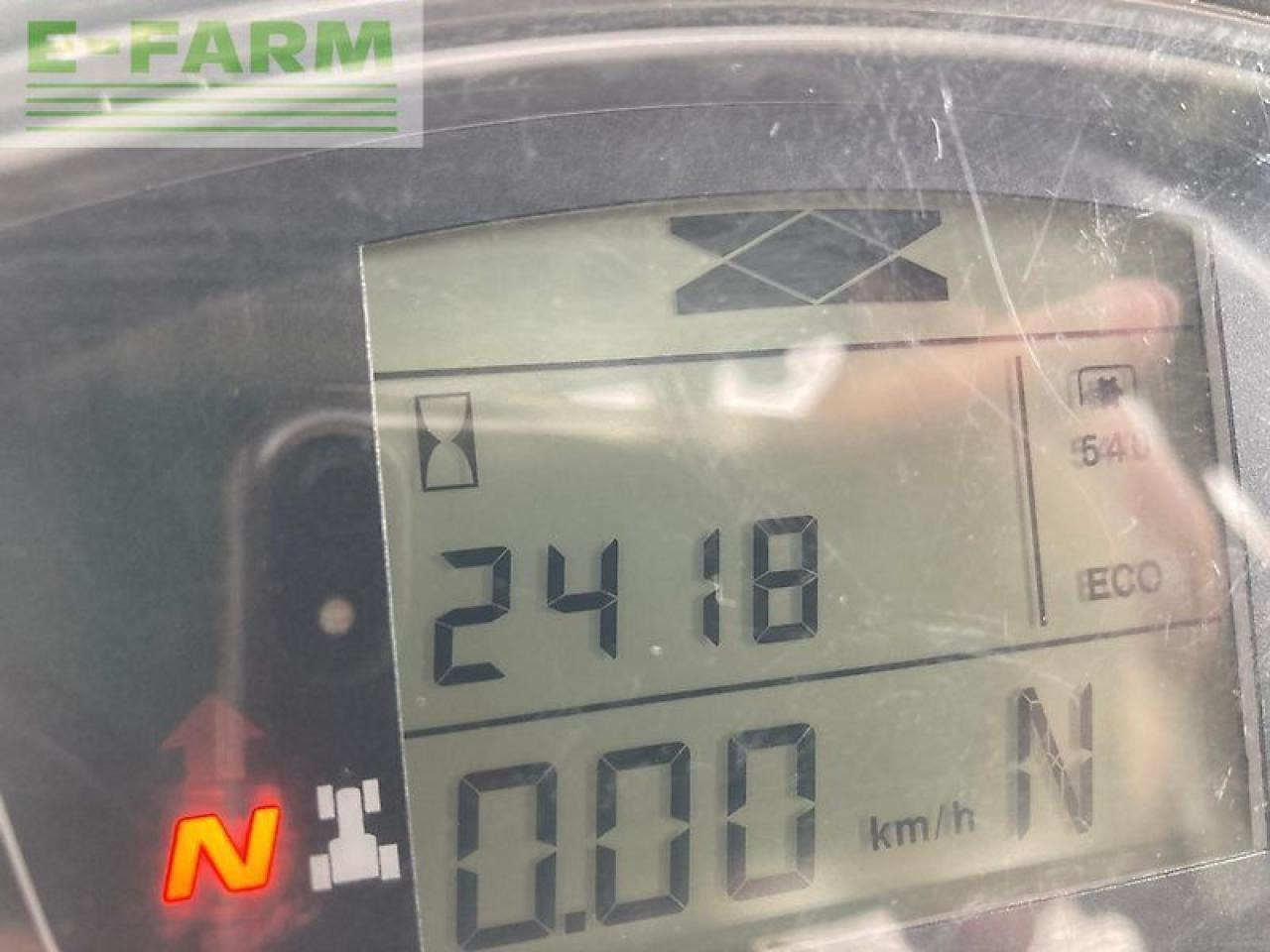 Tractor CLAAS arion 630 cmatic CMATIC