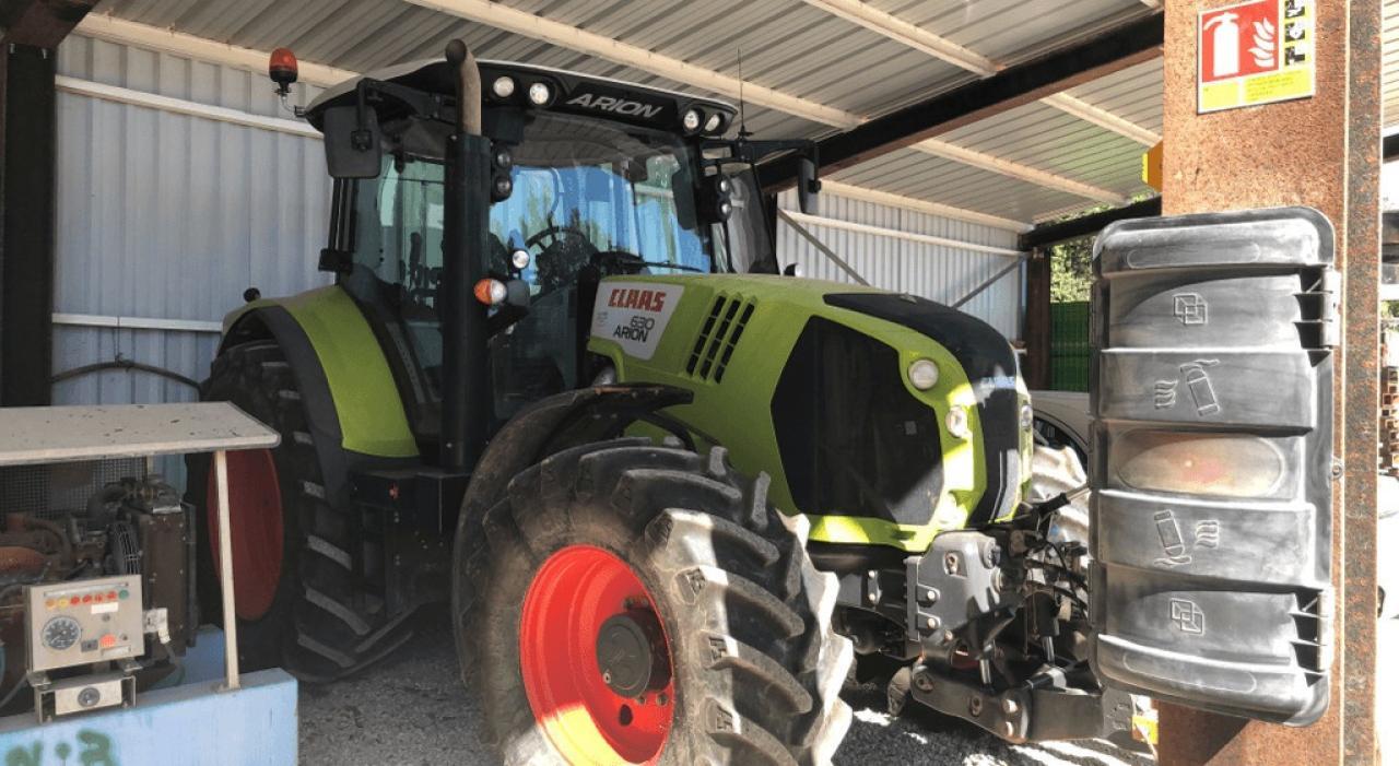Tractor CLAAS arion 630 t4i