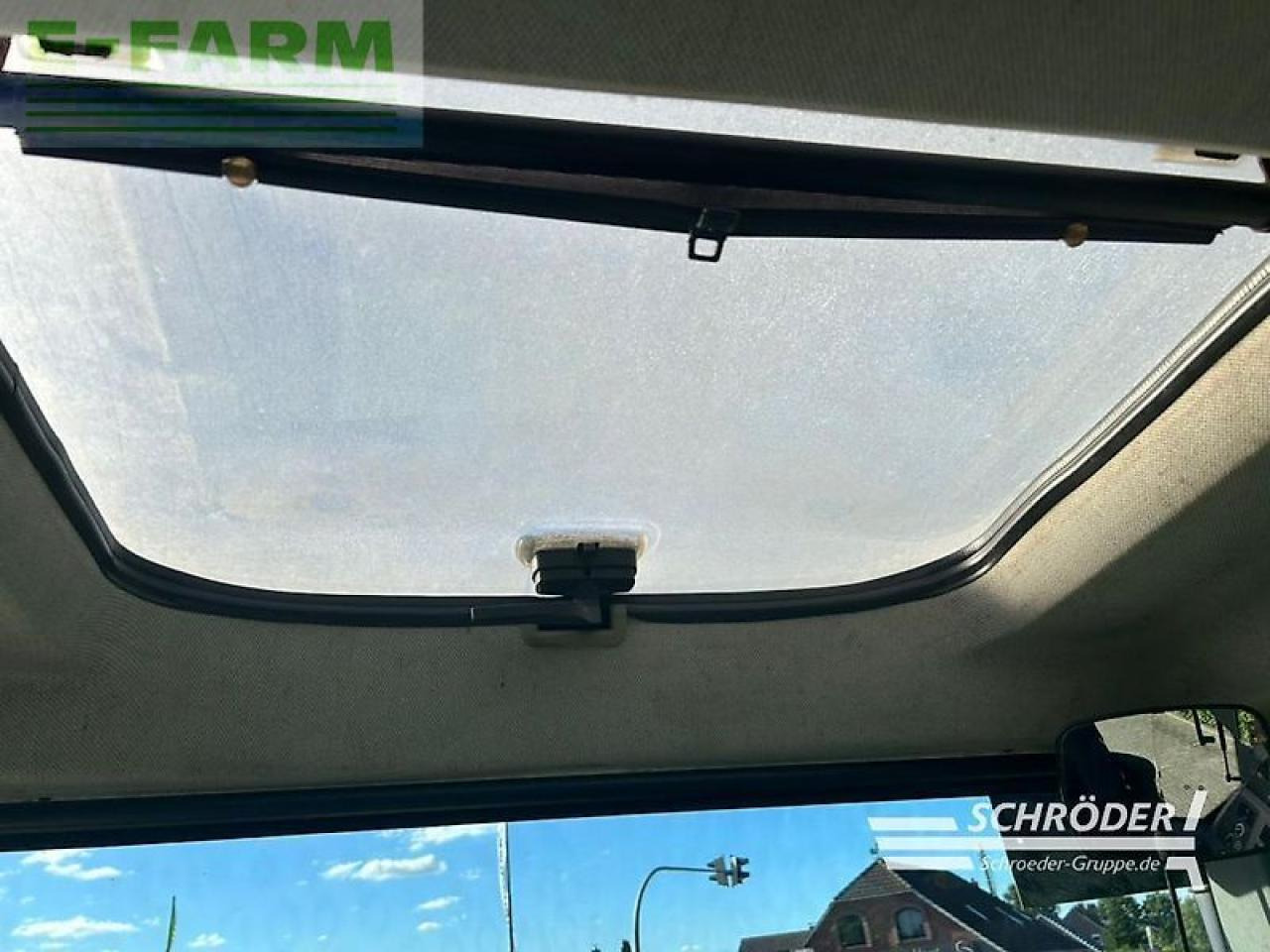 Tractor CLAAS arion 640