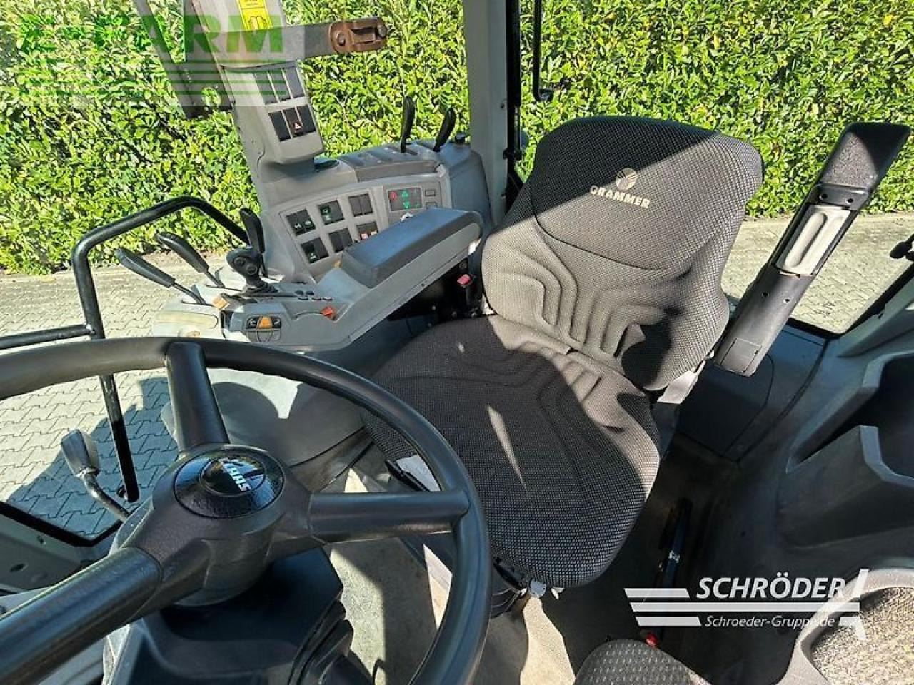 Tractor CLAAS arion 640