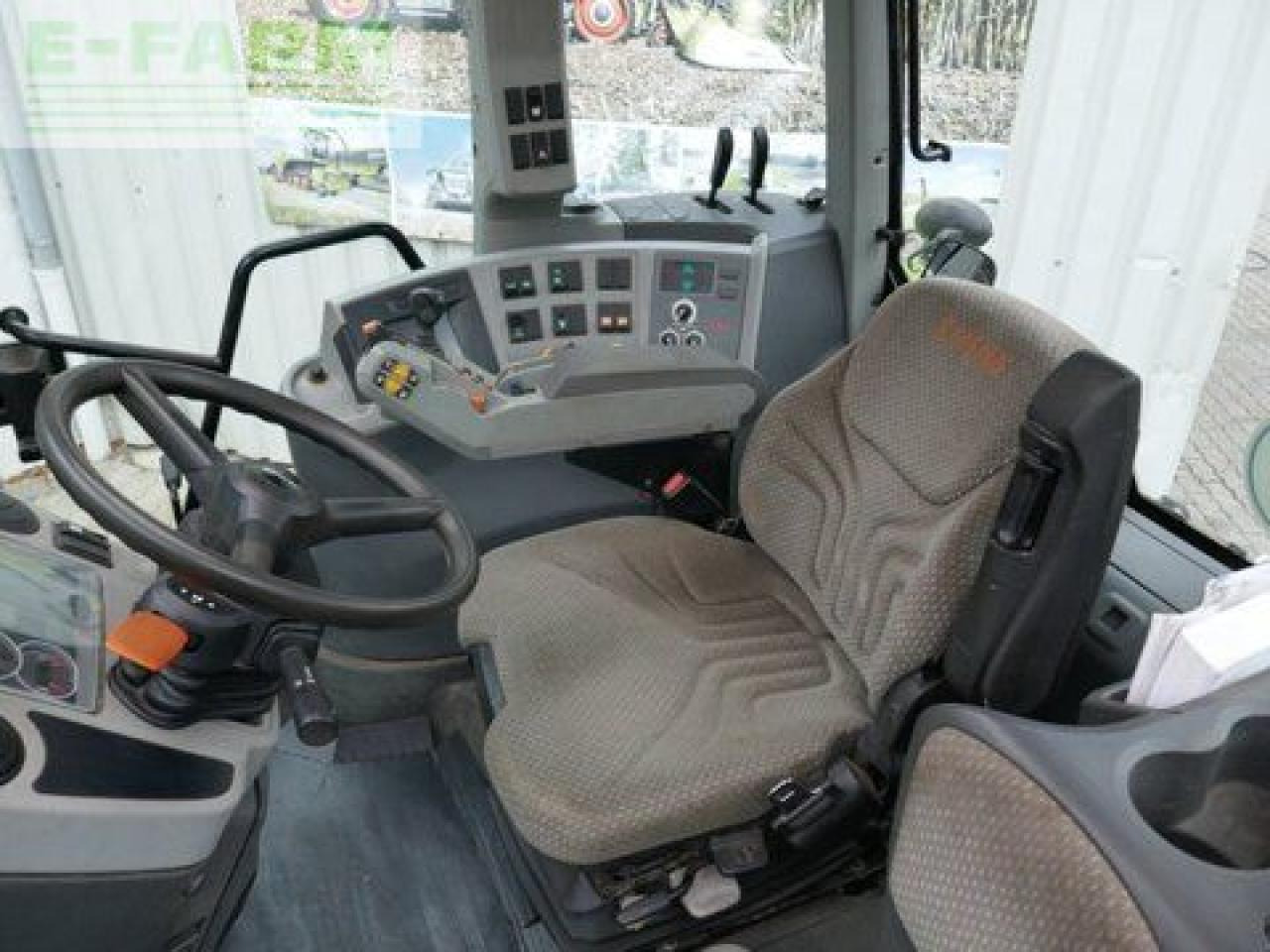 Tractor CLAAS arion 640 cebis