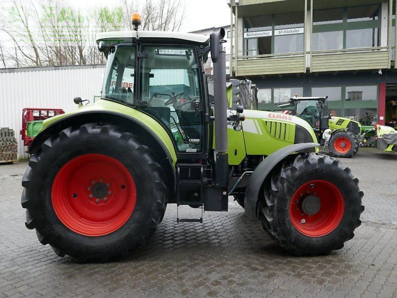 Tractor CLAAS arion 640 cebis