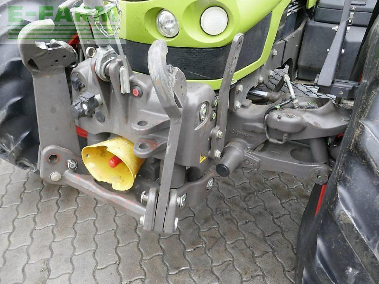 Tractor CLAAS arion 640 cebis