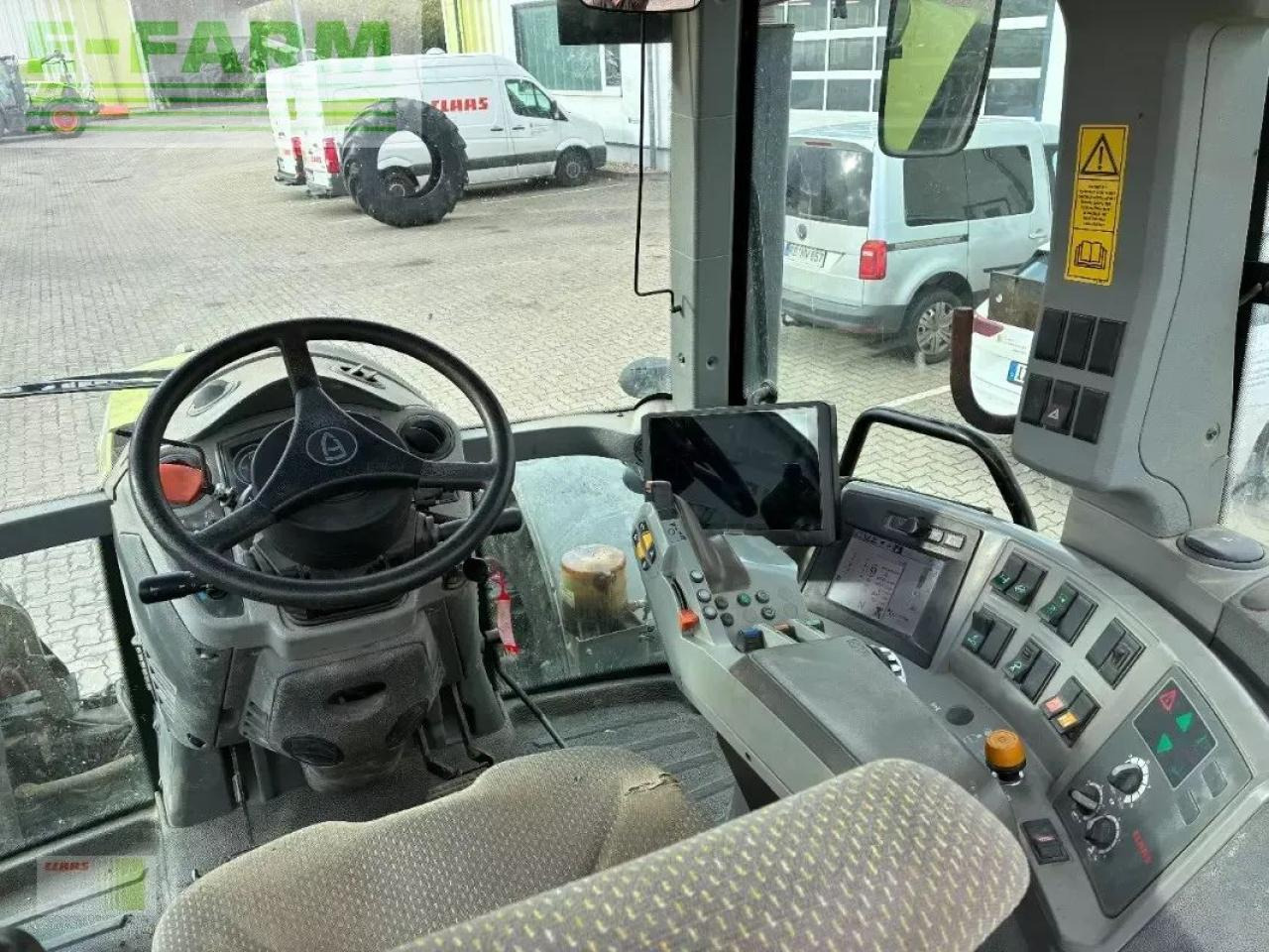 Tractor CLAAS arion 640 cebis CEBIS