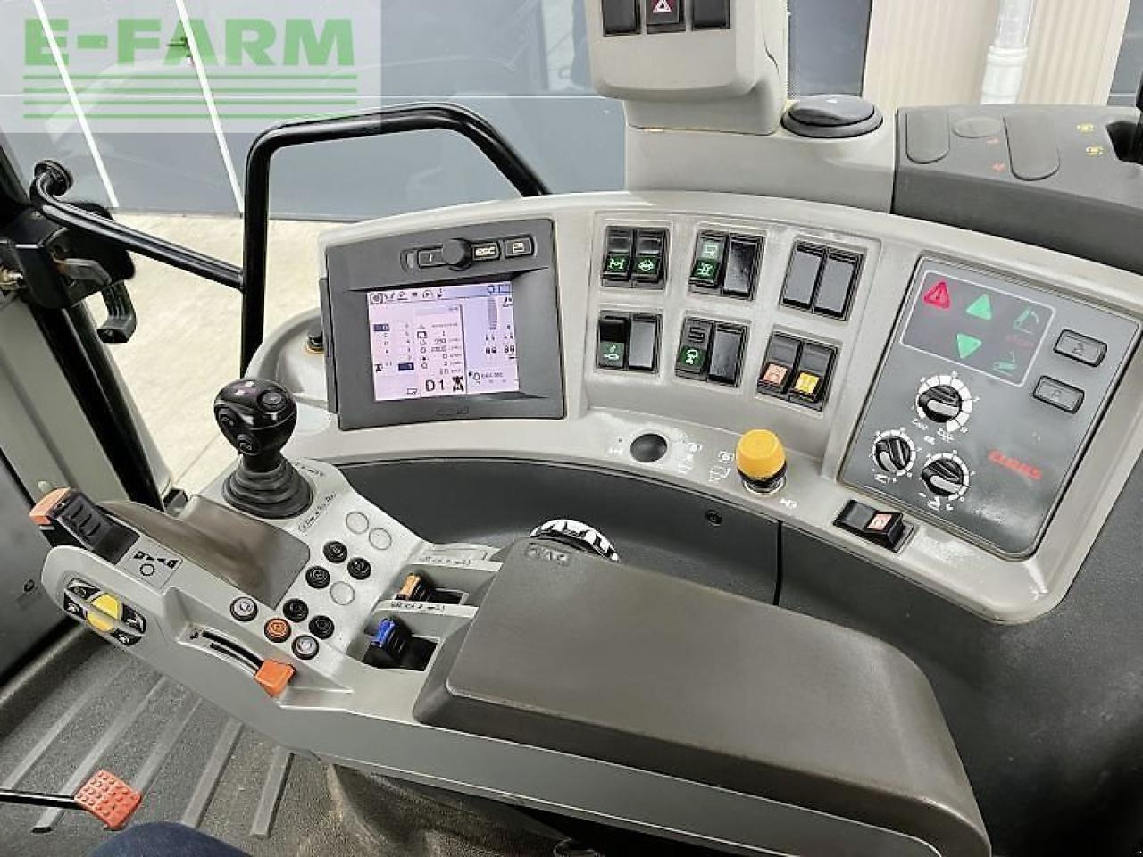 Tractor CLAAS arion 640 cebis CEBIS