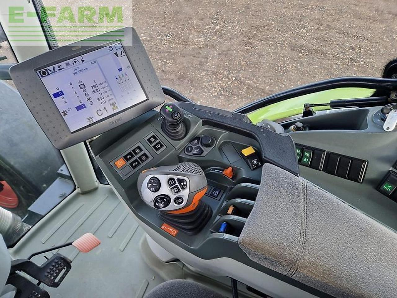 Tractor CLAAS arion 640 cebis CEBIS