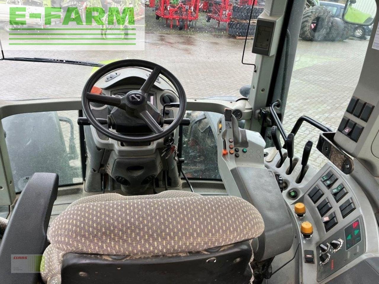 Tractor CLAAS arion 640 cis