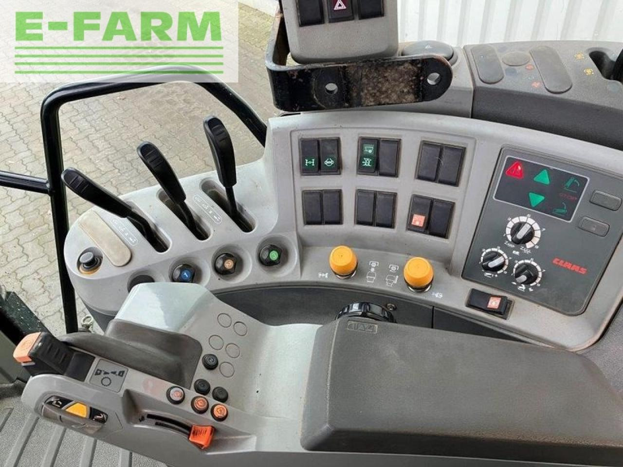 Tractor CLAAS arion 640 cis