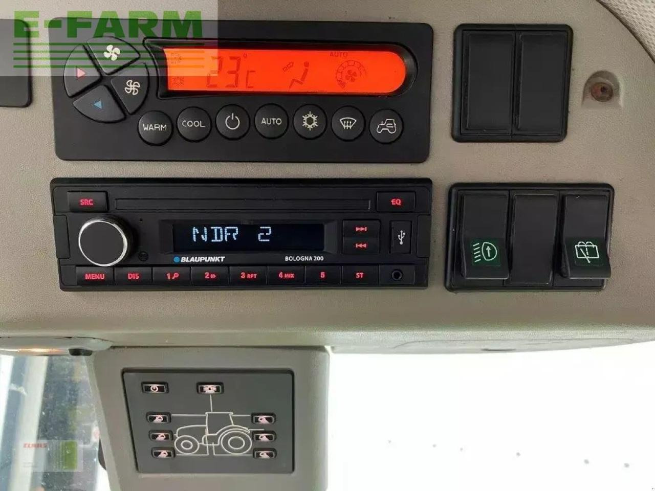 Tractor CLAAS arion 640 cis CIS