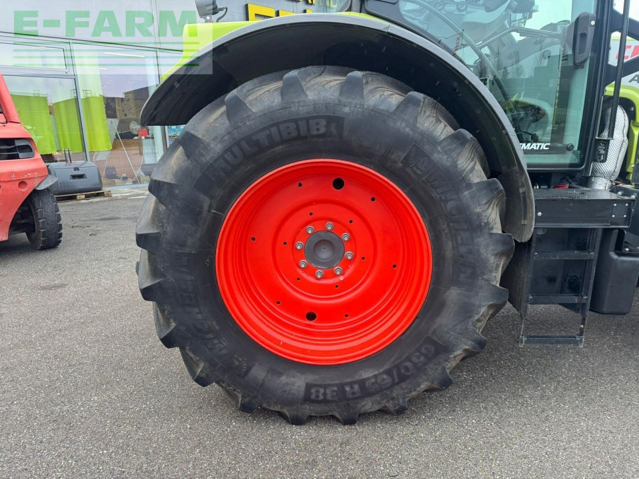 Tractor CLAAS arion 640 cmatic