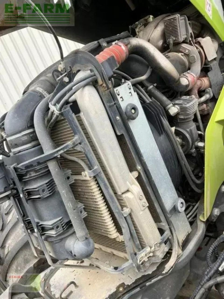 Tractor CLAAS arion 640 hexashift