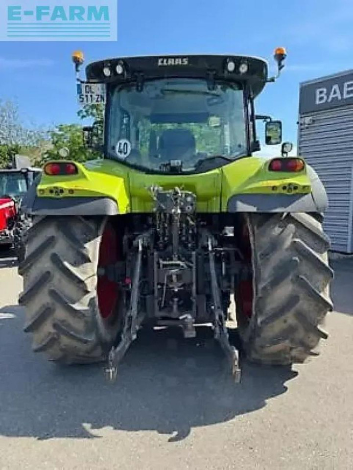 Tractor CLAAS arion 650