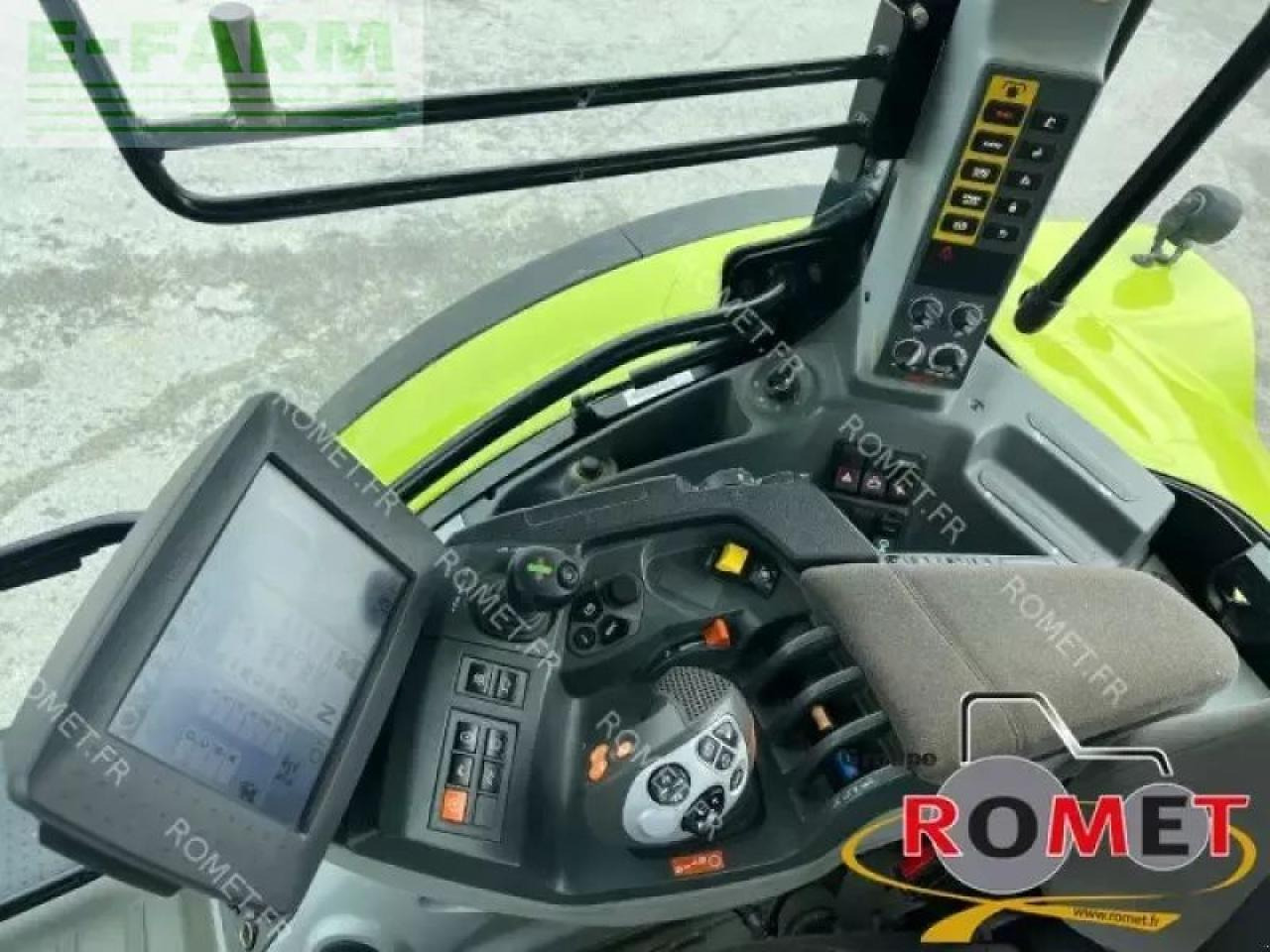 Tractor CLAAS arion 650