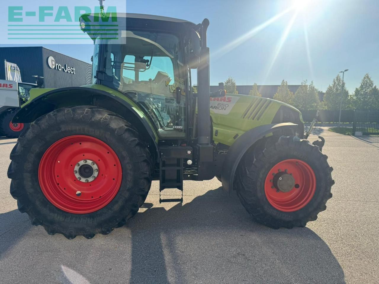 Tractor CLAAS arion 650