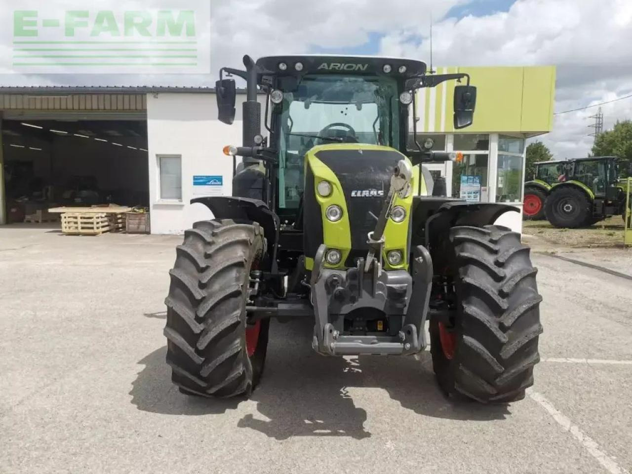 Tractor CLAAS arion 650
