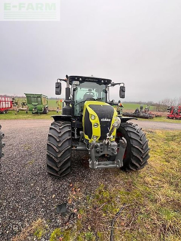 Tractor CLAAS arion 650