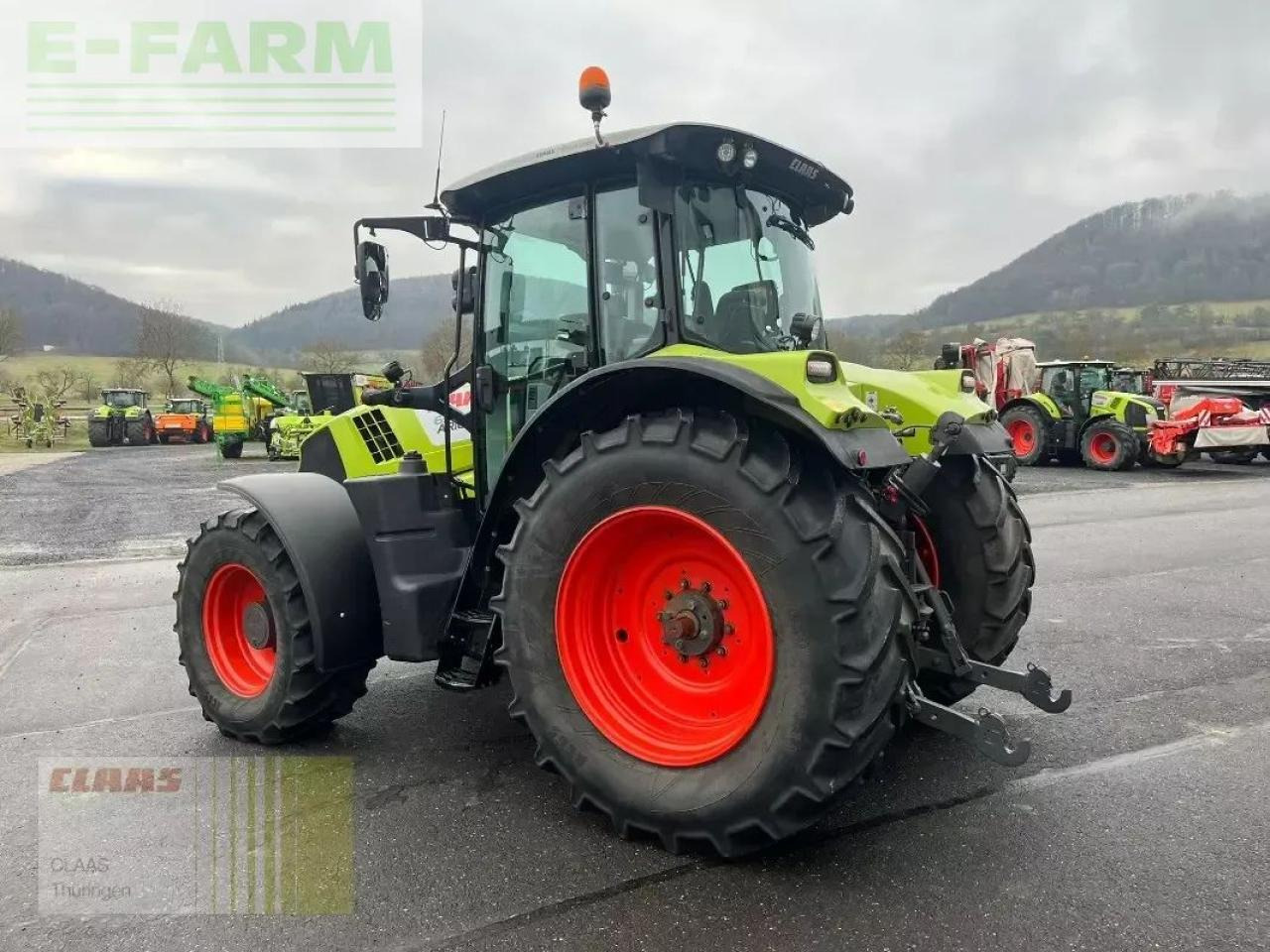 Tractor CLAAS arion 650