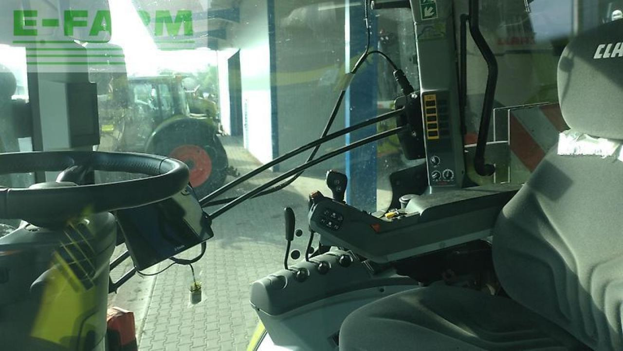 Tractor CLAAS arion 650