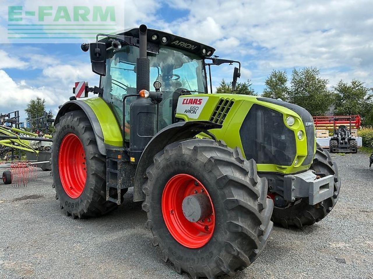 Tractor CLAAS arion 650