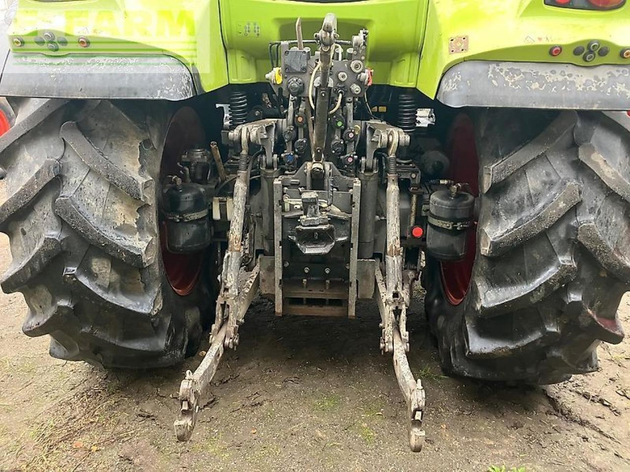 Tractor CLAAS arion 650