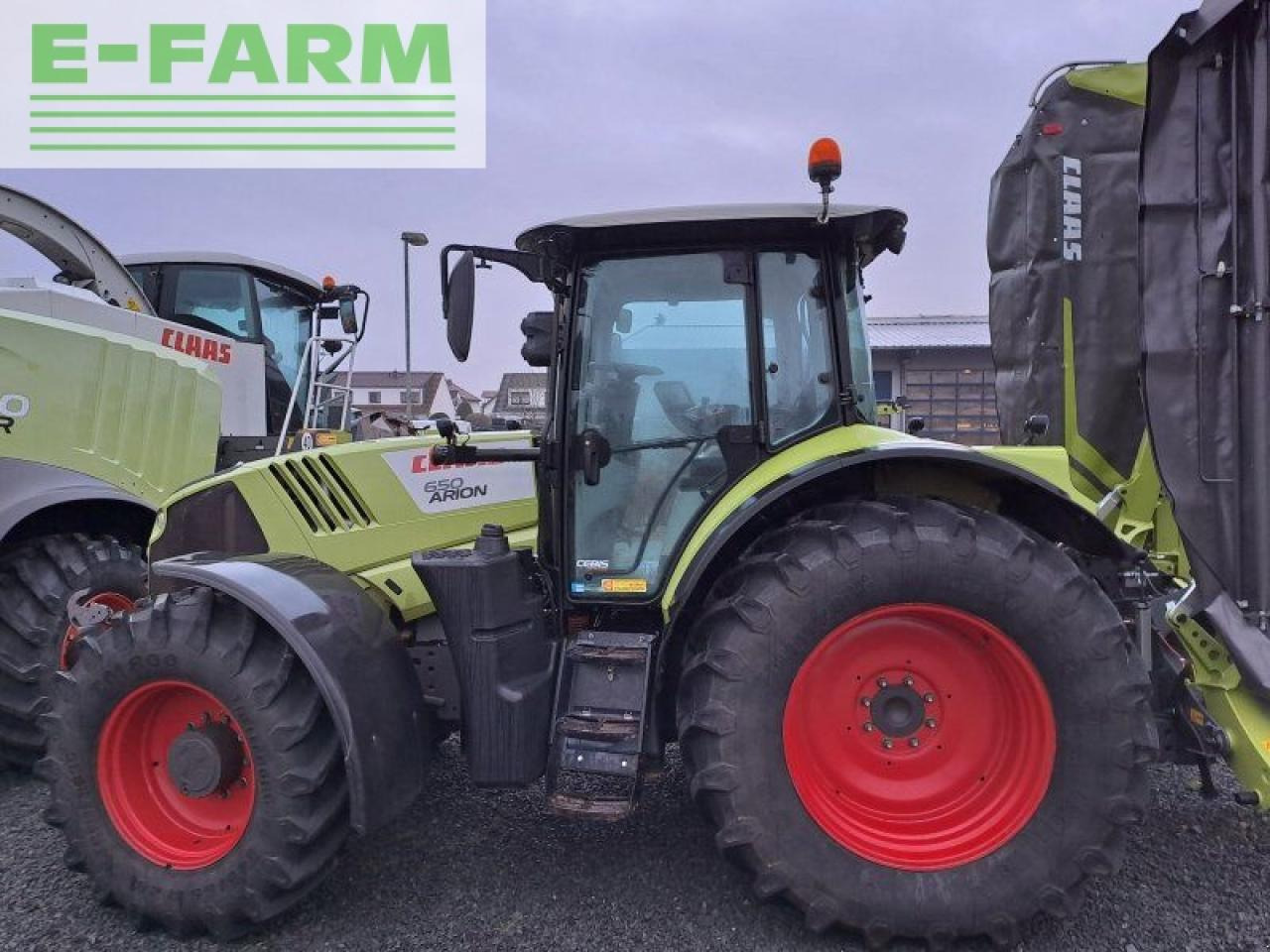 Tractor CLAAS arion 650