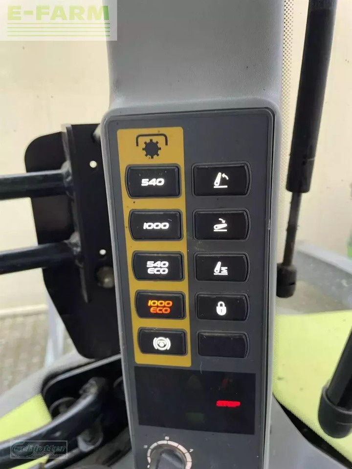 Tractor CLAAS arion 650