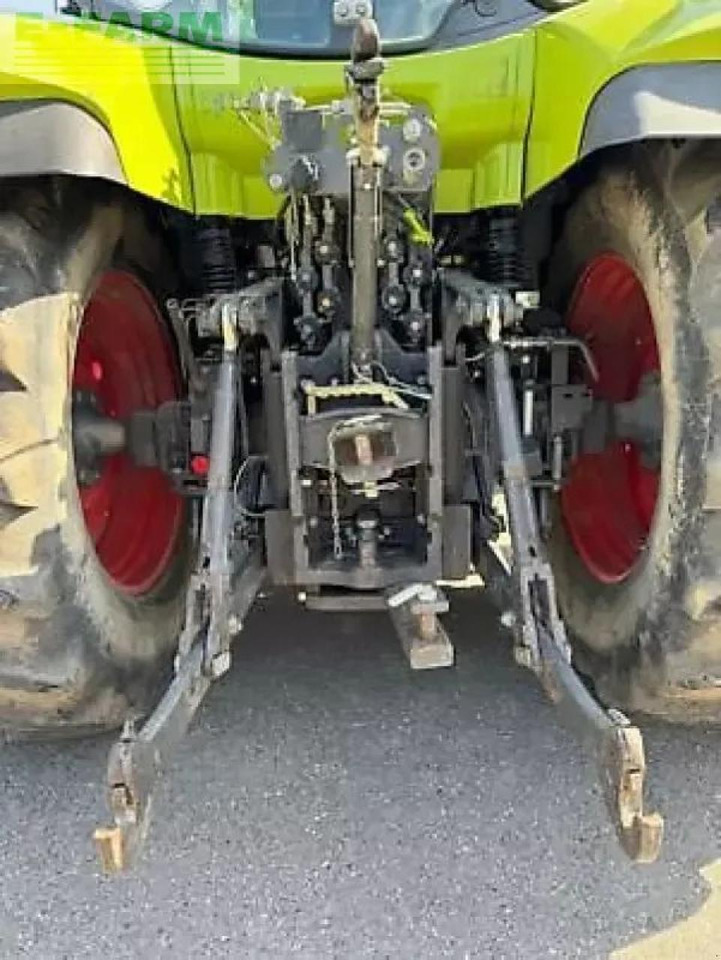 Tractor CLAAS arion 650