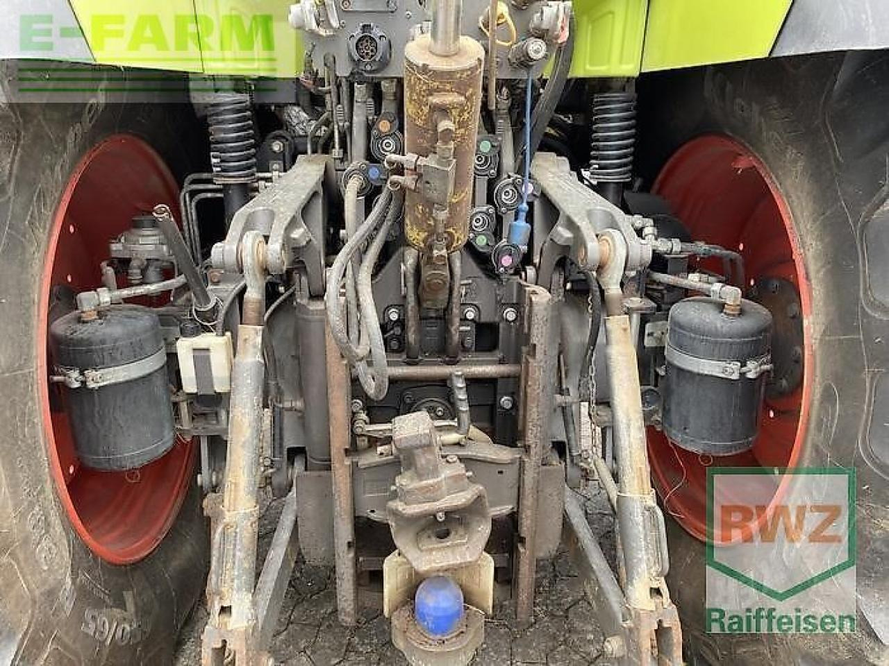 Tractor CLAAS arion 650