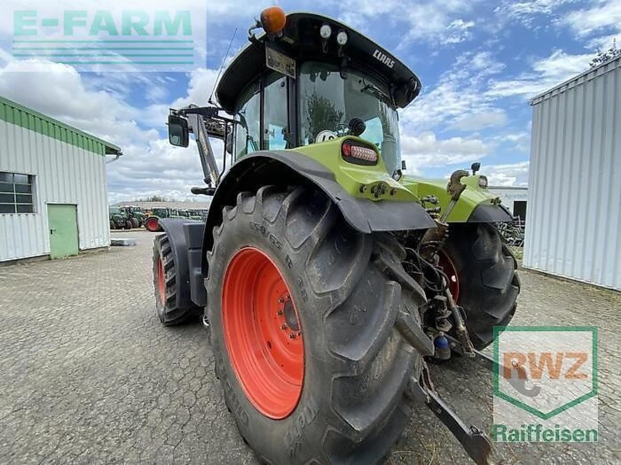 Tractor CLAAS arion 650