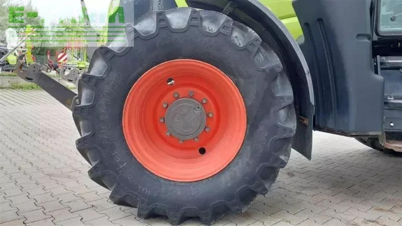 Tractor CLAAS arion 650