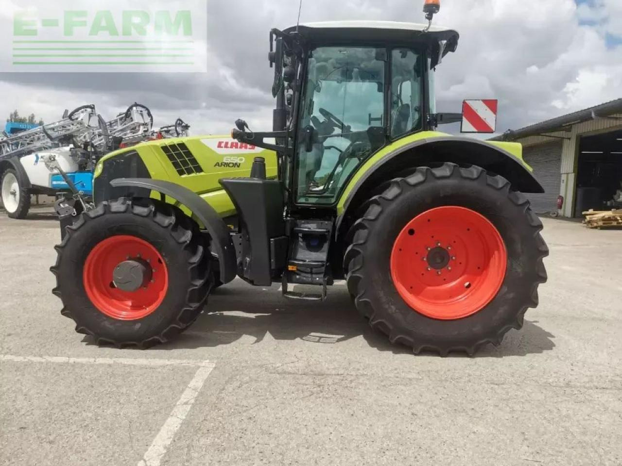 Tractor CLAAS arion 650