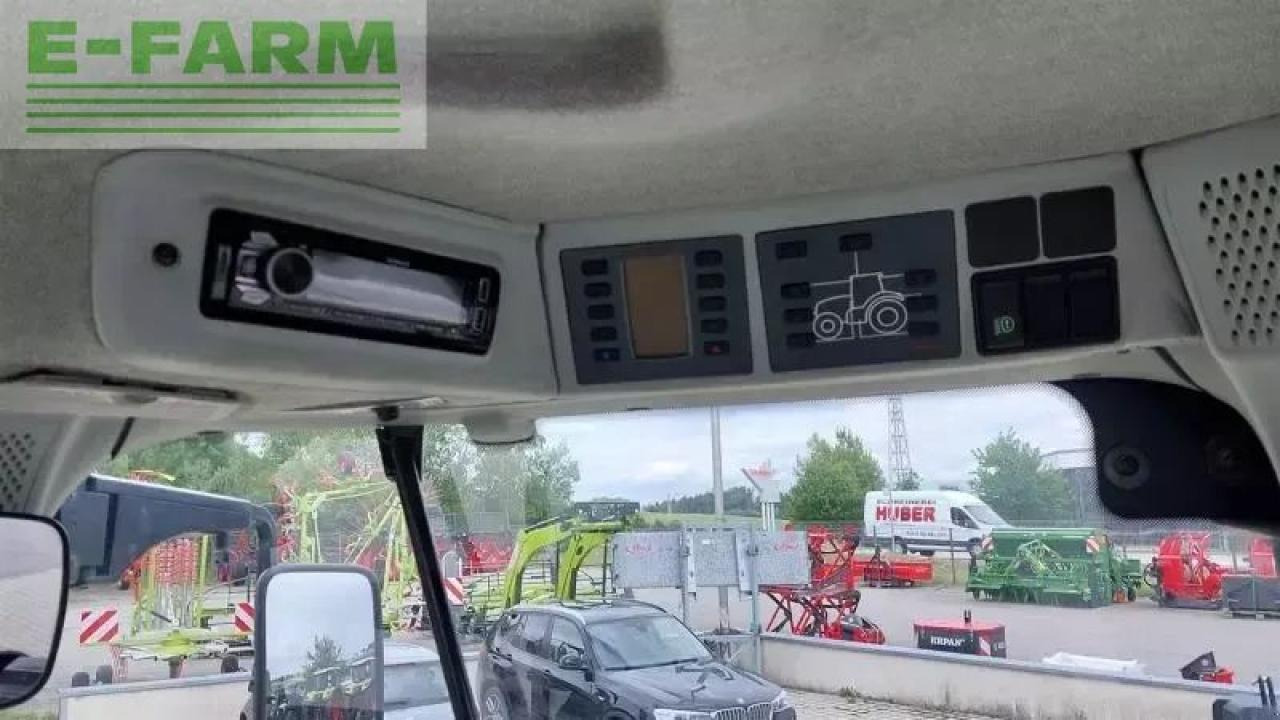Tractor CLAAS arion 650