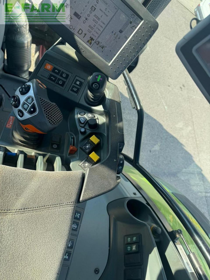 Tractor CLAAS arion 650