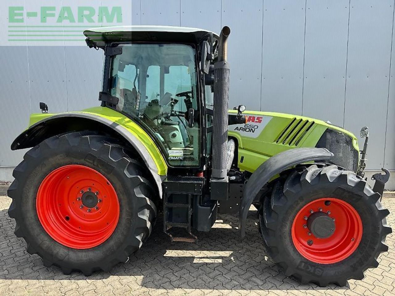 Tractor CLAAS arion 650