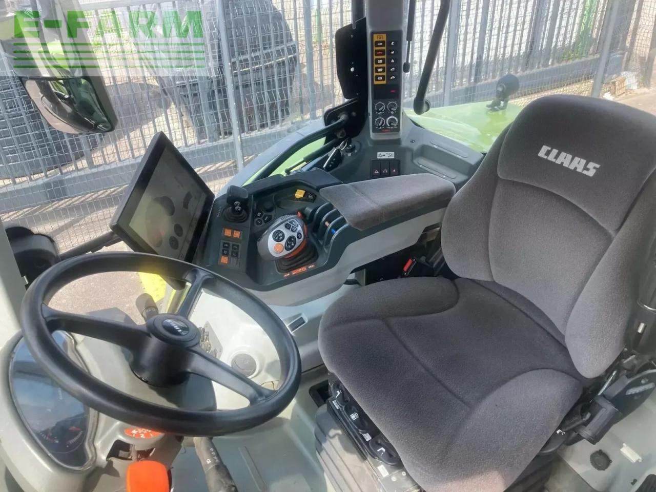 Tractor CLAAS arion 650 business 18