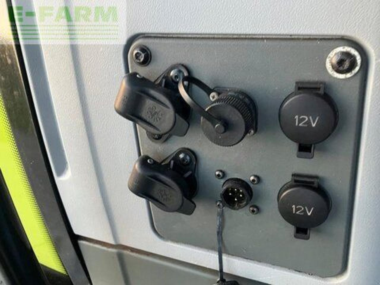 Tractor CLAAS arion 650 c-matic CMATIC CIS