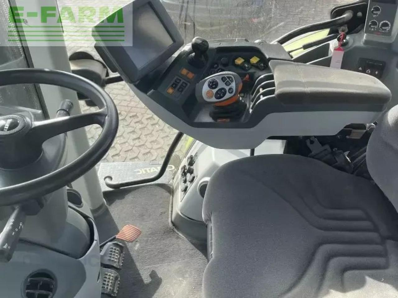 Tractor CLAAS arion 650 c-matic cebis CMATIC CEBIS