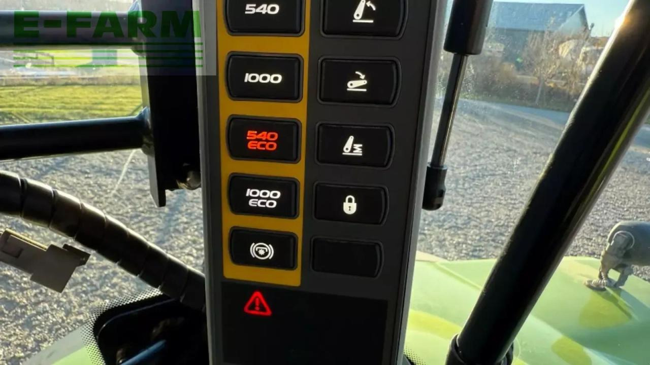 Tractor CLAAS arion 650 c matic med frontpto CMATIC