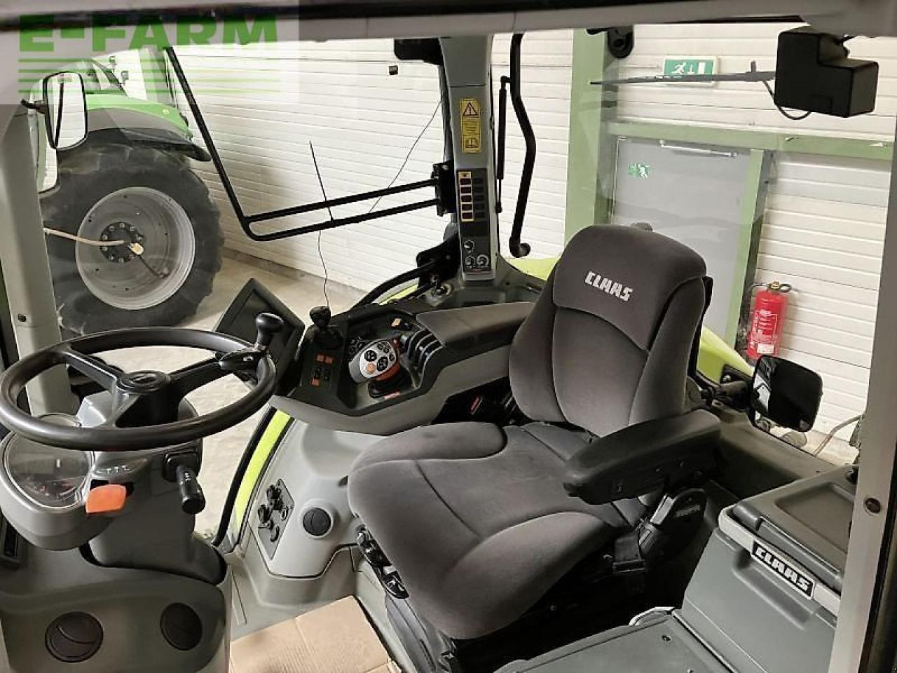 Tractor CLAAS arion 650 cebis cmatic CMATIC CEBIS