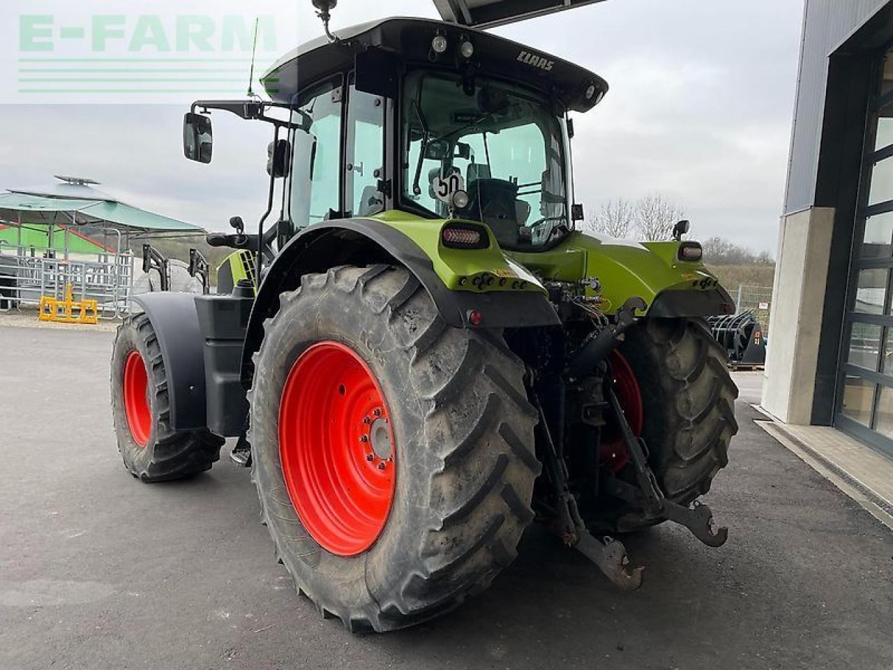 Tractor CLAAS arion 650 cebis hexa mit fronthydraulik + zapfwelle