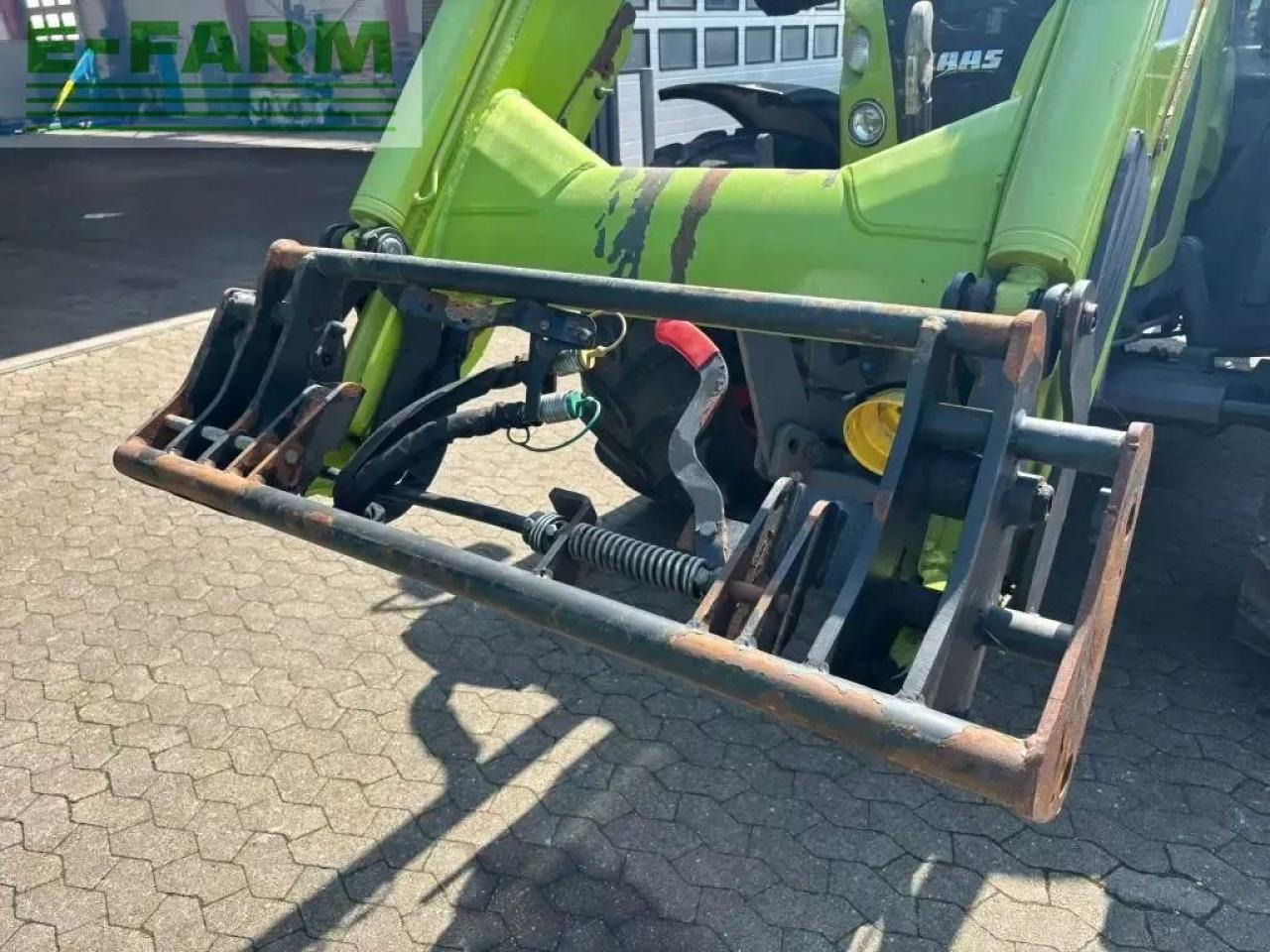 Tractor CLAAS arion 650 cis CIS